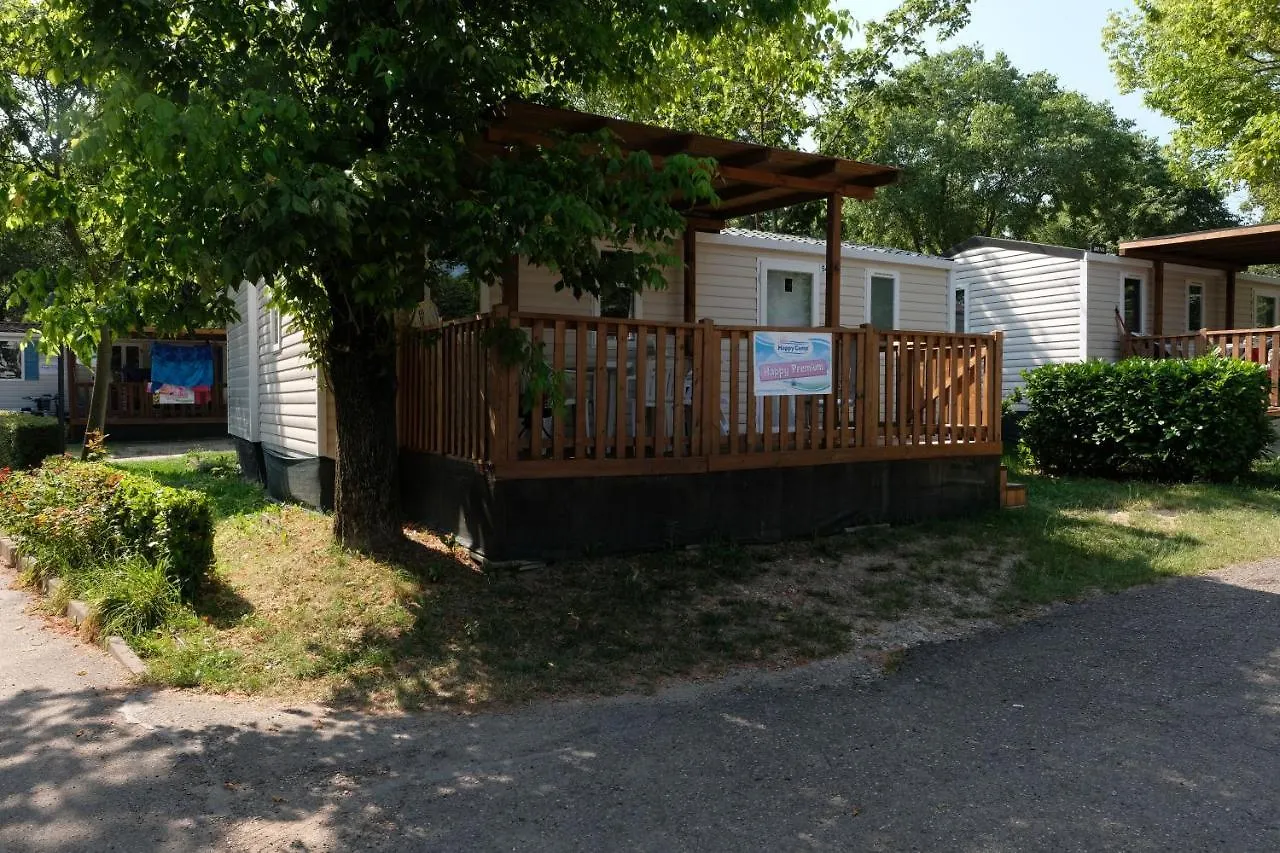 Happy Camp Mobile Homes In Camping Free Beach Marina Di Bibbona