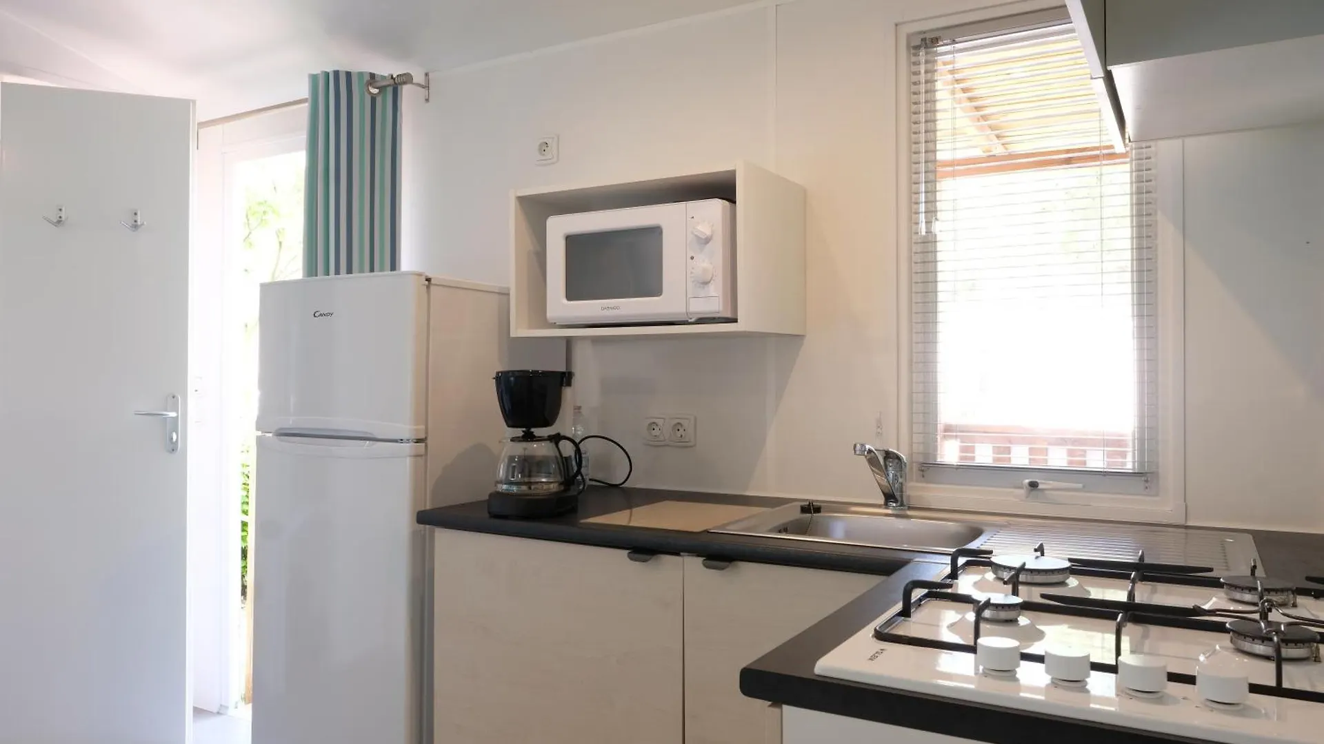 Campsite Happy Camp Mobile Homes In Camping Free Beach Marina Di Bibbona