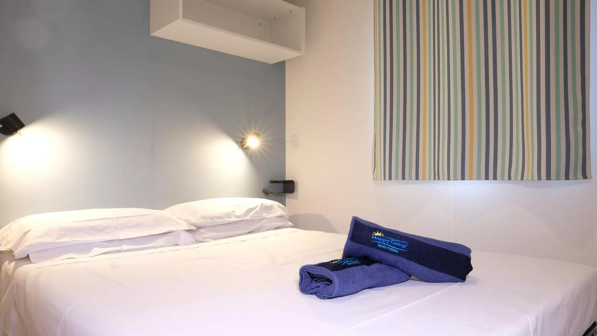 Happy Camp Mobile Homes In Camping Free Beach Marina Di Bibbona Italy