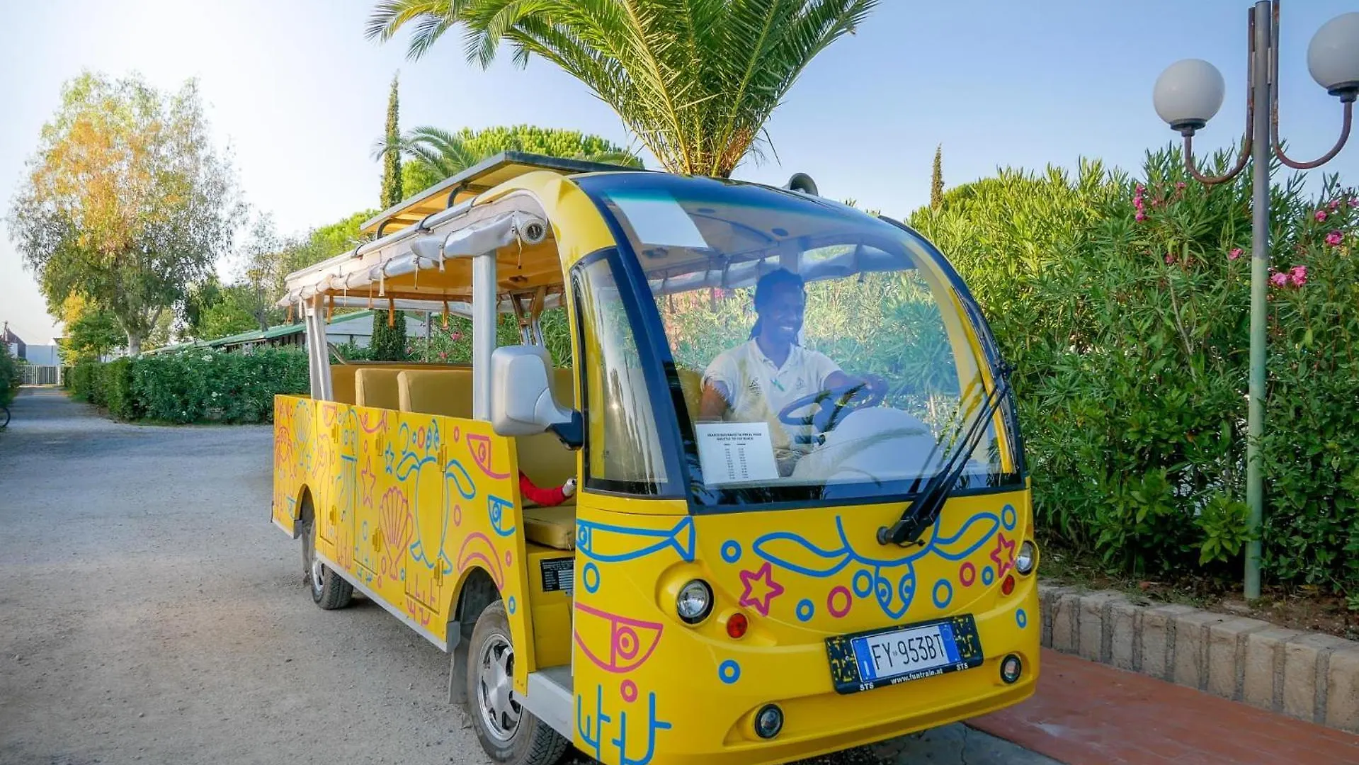 Campsite Happy Camp Mobile Homes In Camping Free Beach Marina Di Bibbona