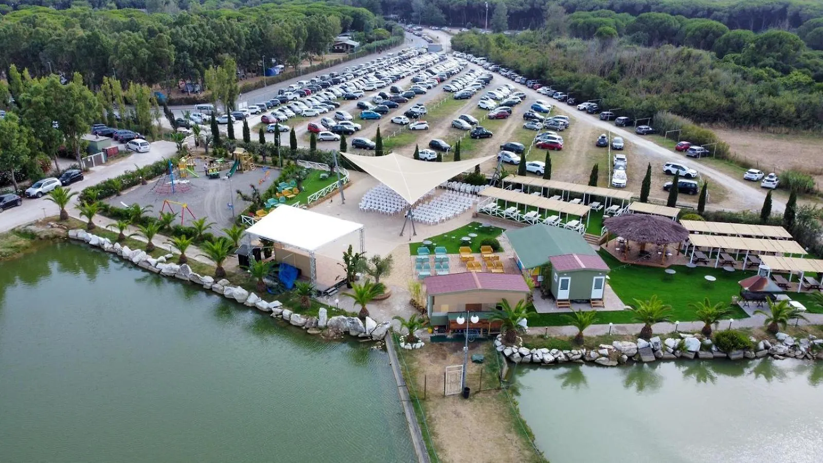 Happy Camp Mobile Homes In Camping Free Beach Marina Di Bibbona Campsite