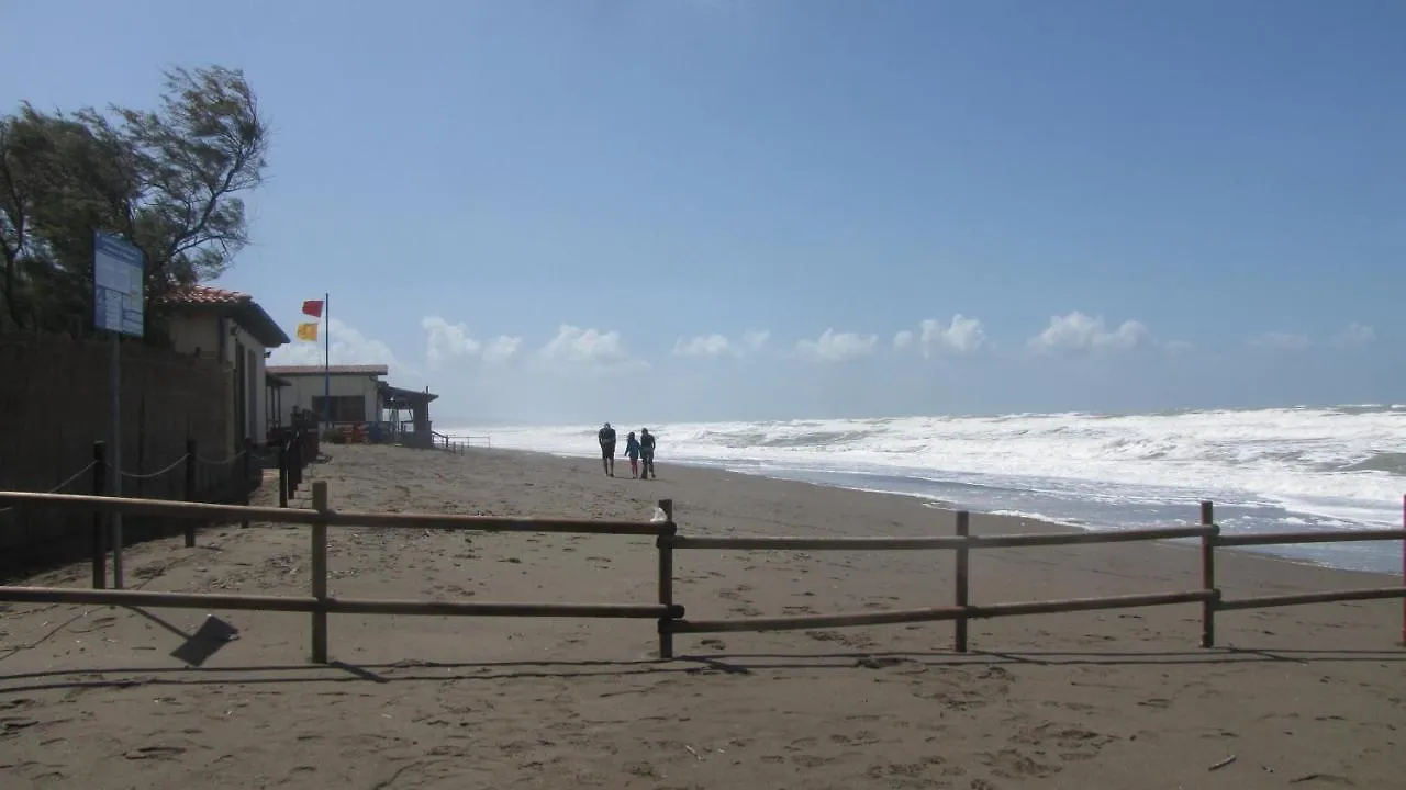 Campsite Happy Camp Mobile Homes In Camping Free Beach Marina Di Bibbona